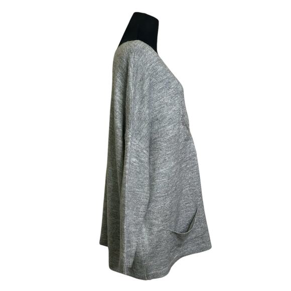 Karen Kane gray long sleeves flower embroidered sweater size Medium - Picture 7 of 11